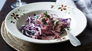 Wilted red cabbage with ham hock