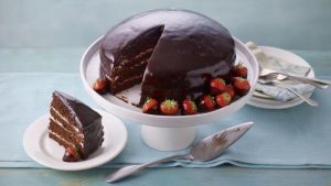 Chocolate reflection cake