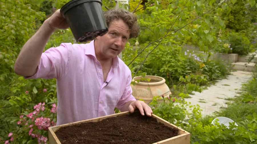 Gardening Together with Diarmuid Gavin episode 2