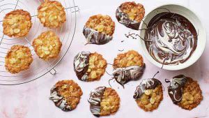 Ginger and almond florentines
