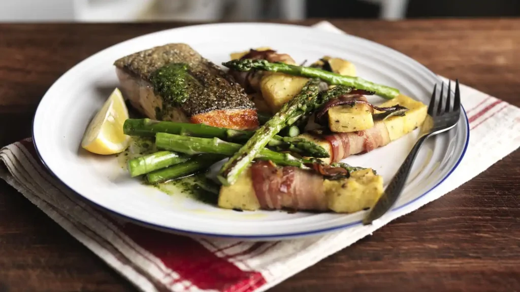 Crispy salmon, polenta chips and grilled asparagus